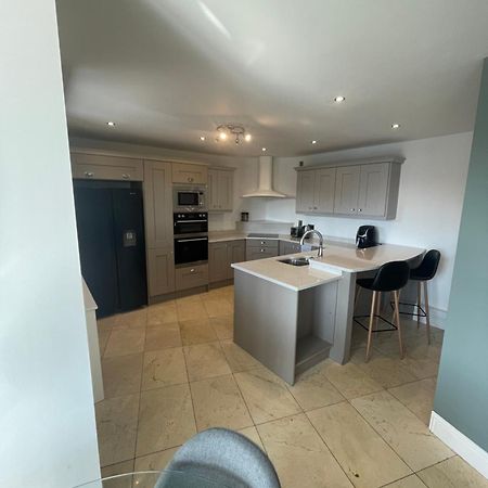 Fabulous And Sunny 2 Bed Apartment, In City Centre Cork Exterior photo